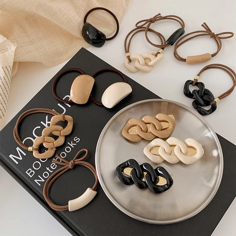 Série Douce Thé au Lait Ensemble d'Élastiques à Cheveux en Résine Avec Pince à Chaîne Accessoires Cheveux Géométriques Élégants Femme