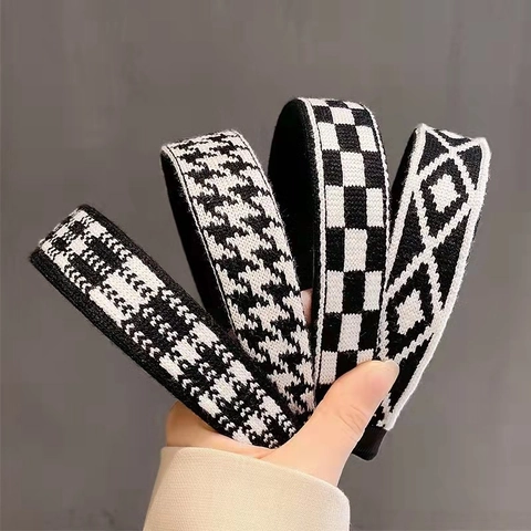 Minimalistischer Schwarz-Weißer Gestrickter Baumwoll-Haarreif Klassisches Hahnentritt Schachbrett Geometrisches Muster Mode Stirnband Damen