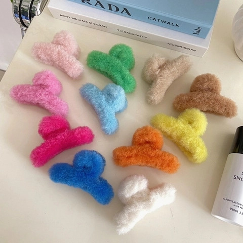 Damen Plüsch Haarkralle Clip Weiche Lammwolle Haifisch-Clip Klein Groß Haarfänger Herbst Winter Warme Haarschmuck