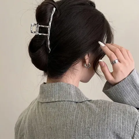 Grande Pinza per Capelli in Metallo Donna Lega Irregolare Martellata Shark Clip Elegante Minimalista Accessorio Capelli