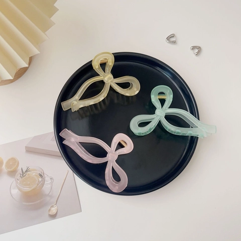 Large Frosted Bow Shark Hair Clip For Women Korean Style Matte Finish Hair Claw Strong Hold Updo Hair Accessory