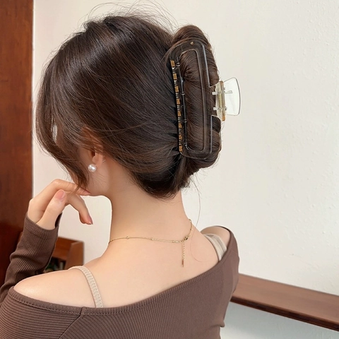 Large Acrylic Hair Claw Clip For Women Leopard Amber Black Matte Rectangular Shark Clip Elegant Korean Style Hair Accessory