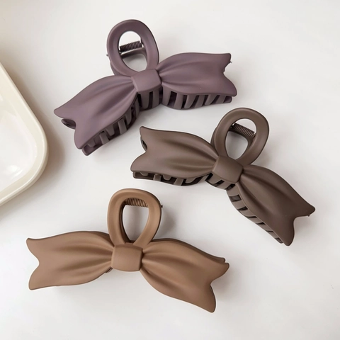 Large Matte Bow Hair Claw Clip For Women Elegant Korean Style Strong Hold Shark Clip Hair Styling Accessory