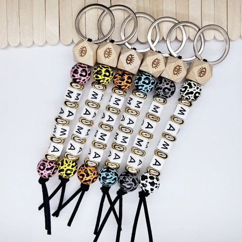 Llavero de Cuentas de Madera Hecho a Mano Estampado de Leopardo MAMA Letra Cuentas Boho Silicona Colgante de Bolso Regalo Día de la Madre Mujer