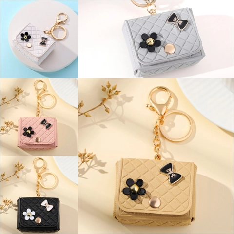 Portachiavi Mini a Forma di Borsa Trapuntata Elegante Ciondolo per Borsa in Pelle PU con Fiori e Fiocchi Regalo Donna Gioielli