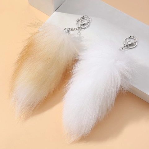 Portachiavi con Coda di Volpe in Pelliccia Ecologica Oversize per Donna Ciondolo per Borsa in Peluche Morbido Regalo alla Moda