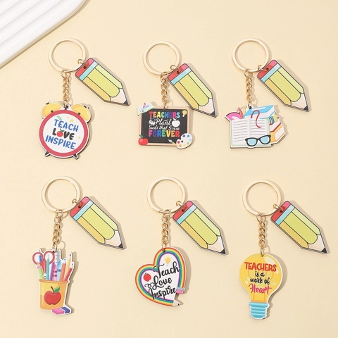 Teacher Appreciation Wooden Keychain With Rainbow Pencil Pendant Graduation Gift For Teachers Inspiring Wood Key Ring
