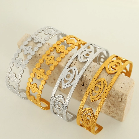 Stainless Steel Cuff Bracelet 18K Gold Plated Evil Eye Clover Hammered Texture Hollow Out Open Bangle For Women Jewelry Gift