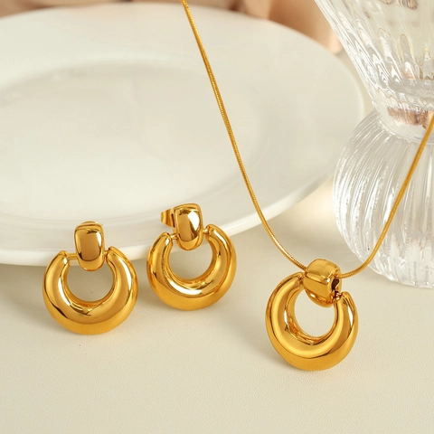 Gold Plated Stainless Steel Chunky Circle Necklace And Earrings For Women Minimalist Fashion Jewelry Polished Geometric Charm Accessory