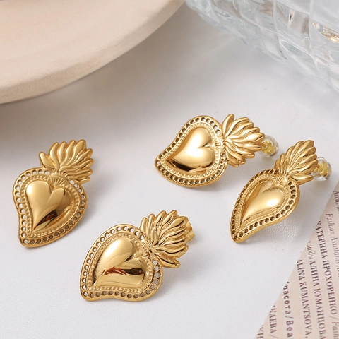 Vintage Sacred Heart Flame Stud Earrings Stainless Steel Gold Plated Openwork Heart Fashion Jewelry For Women Wedding Party