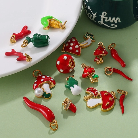 Simpatici Ciondoli in Rame Smaltato a Forma di Frutta e Verdura Fungo Peperoncino Mais Accessori per Creazione Gioielli DIY