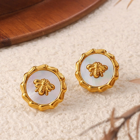Luxury Stainless Steel 18K Gold Plated Jewelry Collection Heart Bee Pattern White Shell Enamel Round Stud Earrings Necklace For Women