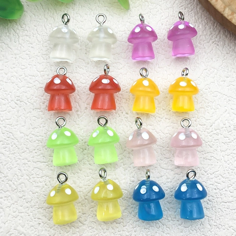 Dijes de Champiñón de Resina Luminosa Coloridos Colgantes que Brillan en la Oscuridad para Accesorios de Fabricación de Joyas Llavero Collar Pendiente DIY
