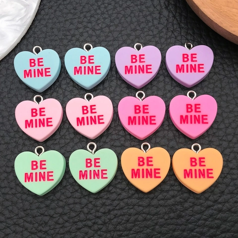 Resin Heart Shaped Pendants With Letter Print Be Mine Kiss Me Love For DIY Jewelry Making Keychain Necklace Accessory