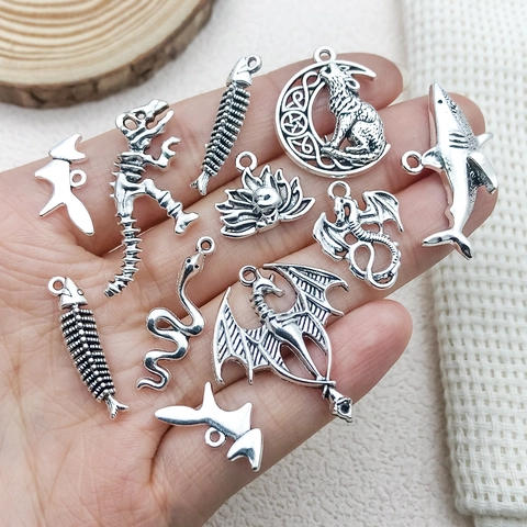 Antique Silver Alloy Animal Charms Pendants For DIY Jewelry Making Vintage Dinosaur Fox Dragon Shark Snake Pendant Accessory