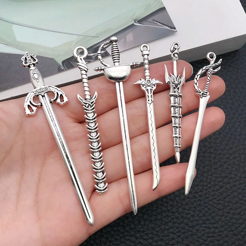 Vintage Antique Silver Zinc Alloy Sword Pendants Gladiator Dagger Charms For DIY Jewelry Making Necklace Bracelet Accessories