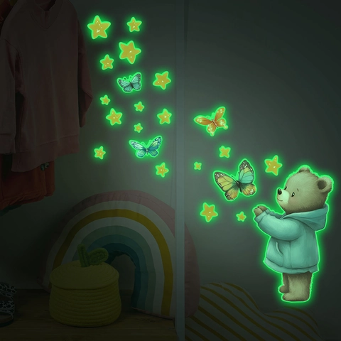 Adesivi Murali Orso Cartone Animato e Farfalla Fluorescenti Stelle in PVC Luminose per Camera dei Bambini Decorazione Casa