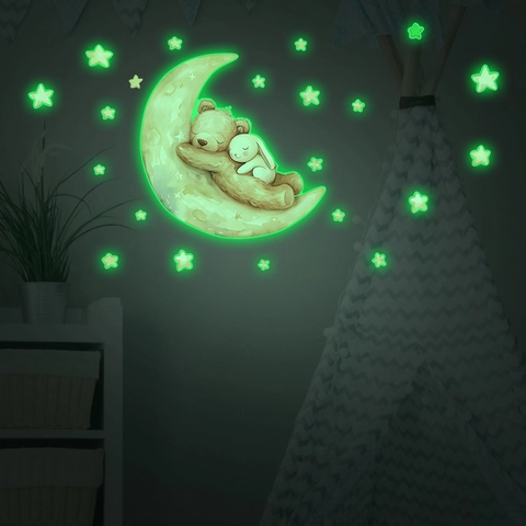 Adesivo Murale Luminoso con Orso e Coniglio che Dormono sulla Luna Fluorescente in PVC per Camera dei Bambini e Neonati