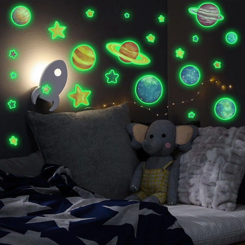 Adesivi Murali Sistema Solare Fluorescenti al Buio Pianeti Stelle Decalcomanie in PVC per Camera dei Bambini