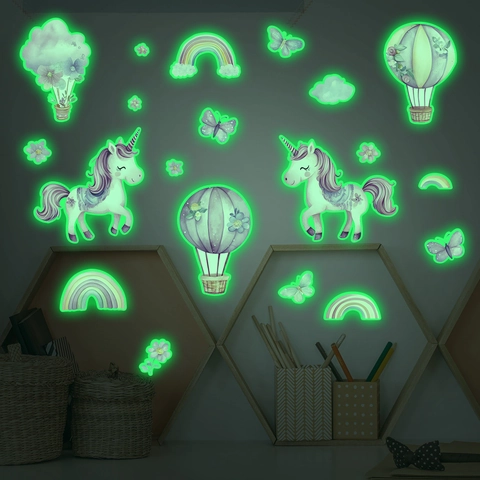 Leuchtende Wandaufkleber Cartoon Einhorn Heißluftballon Regenbogen Schmetterling PVC Luminous Decals Für Kinderzimmer Deko