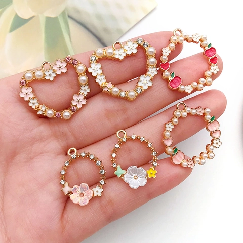 DIY Zinc Alloy Floral Wreath Pendants With Artificial Pearl Rhinestone Heart Round Enamel Charms For Earring Necklace Jewelry Making