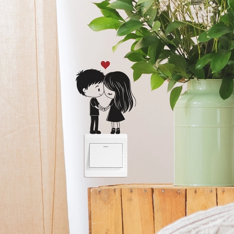 Sticker Interrupteur Couple de Dessins Animés Main dans la Main Avec Coeur Rouge Sticker Mural Amovible en PVC Décoration