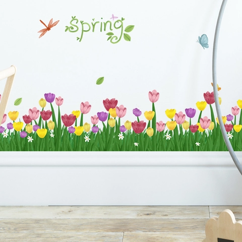 Adesivi Murali Primavera Tulipani Fiori Erba Recinzione Multicolore PVC Rimovibile per Soggiorno Camera da Letto Corridoio Casa