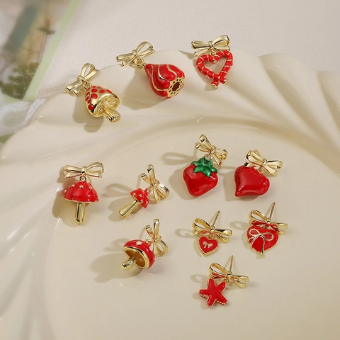 Exquisite Copper Bowknot Heart Mushroom Strawberry Stud Earrings For Women Sweet Red Enamel Gold Plated Fashion Jewelry Accessories