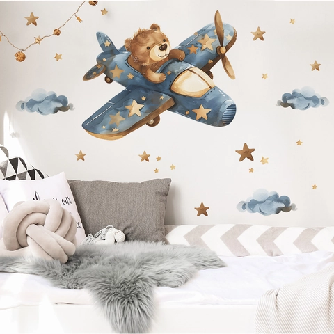 Cartoon Teddybär Fliegt Flugzeug Wandaufkleber Mit Sternen Und Wolken PVC Abnehmbare Wandbild Für Kinderzimmer Haus Dekor