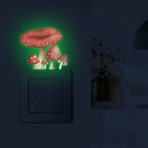 Leuchtende Pilze Wandsticker Für Schalter Deko Im Dunkeln Leuchtend Rote Punkte Pilz PVC Aufkleber Für Kinderzimmer Schlafzimmer Heimdeko