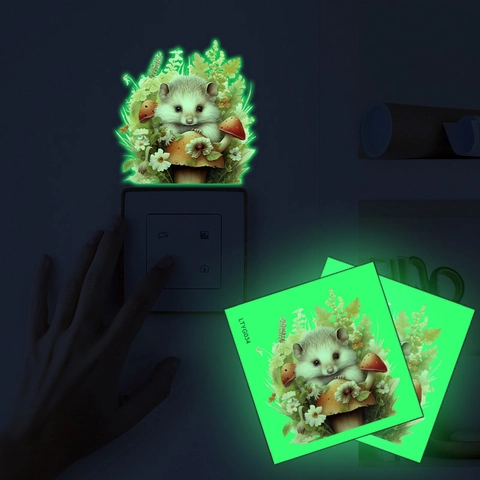 Adesivo Murale Luminoso Cartone Animato Riccio Fungo Modello Brilla Al Buio PVC Decalcomania Per Cameretta Bambini Casa