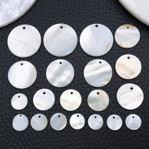 Ciondoli a Disco Rotondo in Conchiglia Naturale d'Acqua Dolce Madreperla Bianca Lucidata per DIY Orecchini Collana Gioielli