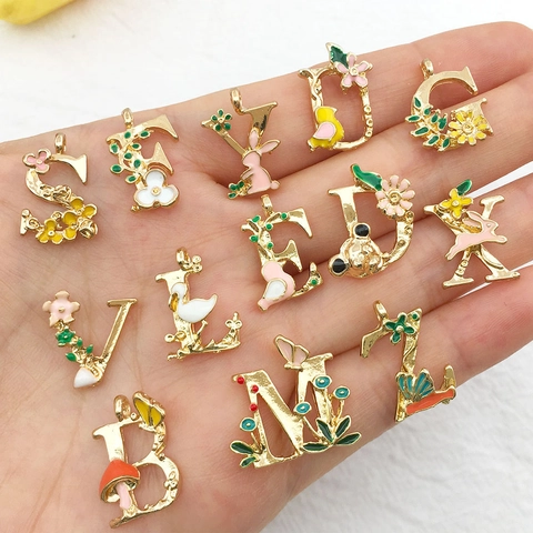 Emaille Floral Alphabet Charms Für Schmuckherstellung Legierung Vergoldet Tier Design Buchstaben Anhänger Für Armband Halskette