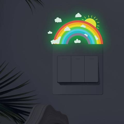 Adesivo per Interruttore Arcobaleno Fluorescente Decalcomanie da Muro Luminose per Camera da Letto Soggiorno Modello Sole Nuvole PVC Decorazione