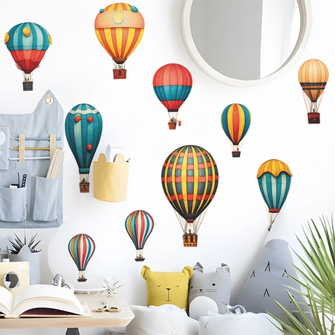 Cartoon Hot Air Balloon Wall Stickers Removable PVC Decals For Kids Bedroom Nursery Decor Multicolor Patterned Wallpaper