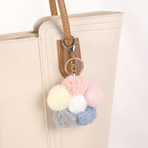 Charm de Sac Fleur en Peluche pour Femmes Pendentif Floral en Tissu Doux Fait Main pour les Sacs et les Clés Bijoux