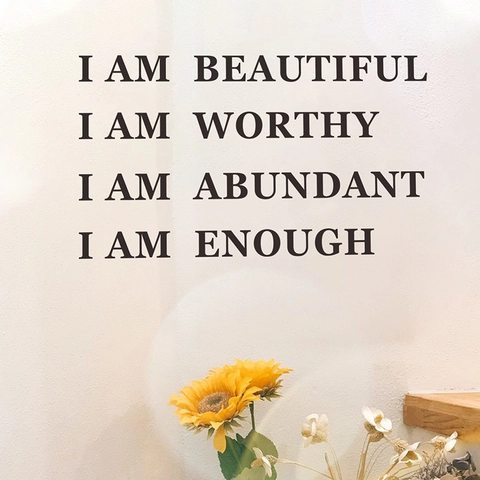 Adesivo Murale Citazioni Inglesi I AM ENOUGH WORTHY BEAUTIFUL ABUNDANT Decalcomania in PVC Removibile per Specchio Camera da Letto