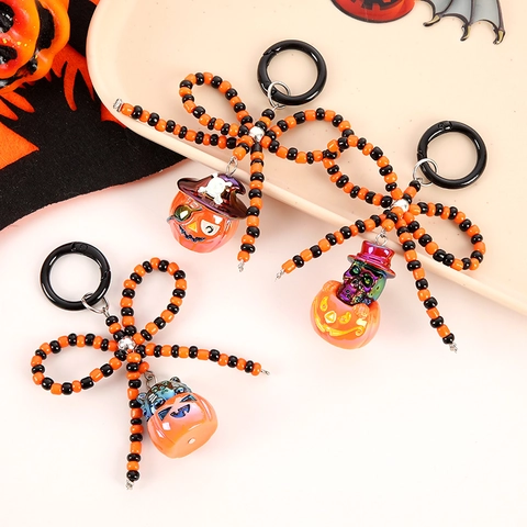 Halloween Beaded Keychain Plastic Resin Bowknot Pumpkin Ghost Skull Bag Charm Festive Decoration For Women Kids Accessory