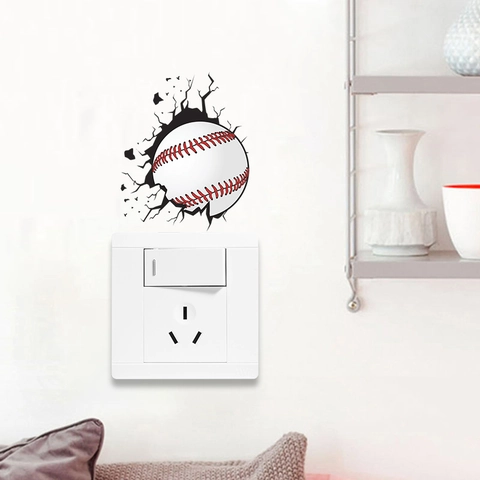 Adesivo Murale 3D Baseball Muro Rotto Impermeabile PVC Decorazione per Interruttore Luce Presa Camera da Letto Soggiorno Sport Decor