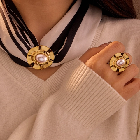 Stainless Steel Artificial Pearl Open Ring Dual Use Scarf Buckle Wavy Oval Geometric Gold Jewelry For Women Elegant Fashion Gift