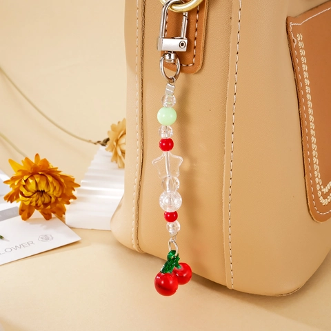 Handmade Fresh Fruit Beaded Keychain Resin Apple Strawberry Cherry Pendant Bag Charm For Women Cute Pastoral Accessory