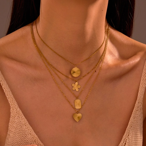Fashion Stainless Steel Gold Plated Pendant Necklace For Women Heart Cross Star Round Sunburst Texture Clavicle Chain Jewelry