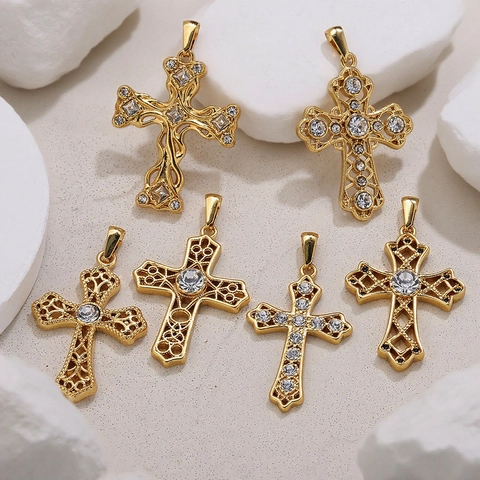 Pendentif Croix en Acier Inoxydable Plaqué Or 18K pour Fabrication de Bijoux DIY Religieux Jésus Incrusté de Strass Totem