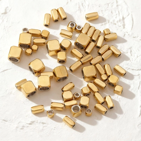 Perles d'Espacement Carrées Géométriques en Acier Inoxydable pour la Fabrication de Bijoux DIY Perles de Cube en Métal pour Collier