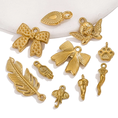 Pendentifs en Acier Inoxydable Breloques Pour Création de Bijoux Papillon Feuille Cupidon Éléphant Hamsa Cœur Plume Doré