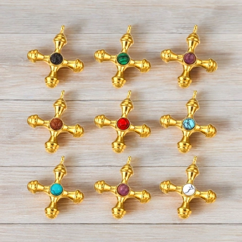 Ciondolo a Croce in Acciaio al Titanio Placcato Oro Vintage per Creazione di Gioielli DIY Pietra Occhio di Tigre Naturale Fascino Religioso Accessorio per Collana Donna