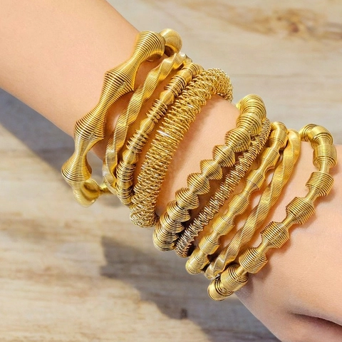 Bracciale a Rete in Acciaio Inossidabile Vintage per Uomo Donna Oro Argento Galvanizzato Forma a C Aperto Regolabile Spirale Filo Avvolto Gioielli