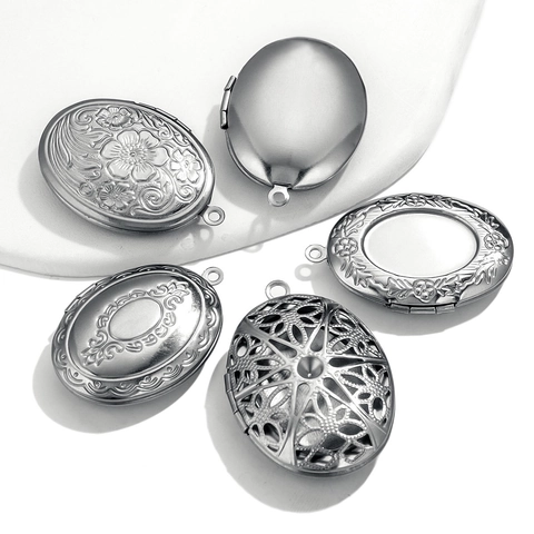 Stainless Steel Oval Locket Pendant Vintage Engraved Floral Photo Frame Commemorative Jewelry Pendant For DIY Necklace Accessories