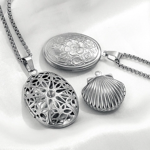 Stainless Steel Oval Locket Pendant Vintage Engraved Floral Photo Frame Commemorative Jewelry Pendant For DIY Necklace Accessories