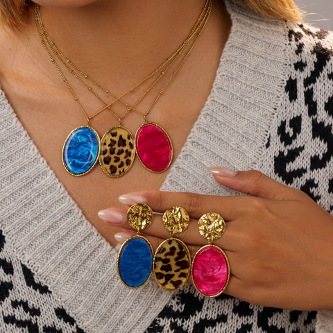 Collana con Pendente Ovale in Acciaio Inossidabile Vintage con Stampa Leopardata Orecchini a Goccia Metallici Martellati Donna Gioielli